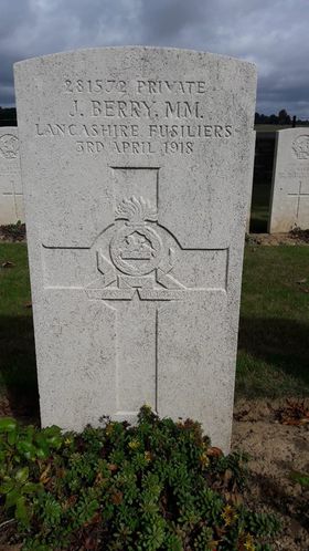 gommecourt cemetery