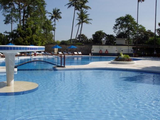 Pool, Dusit Inya Lake Hotel, Rangoon